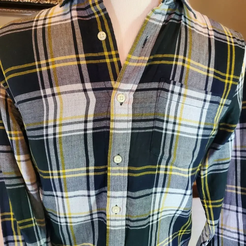 Banana Republic Mens Shirt Size Medium M Untucked Slim Fit Long Sleeve Button Up